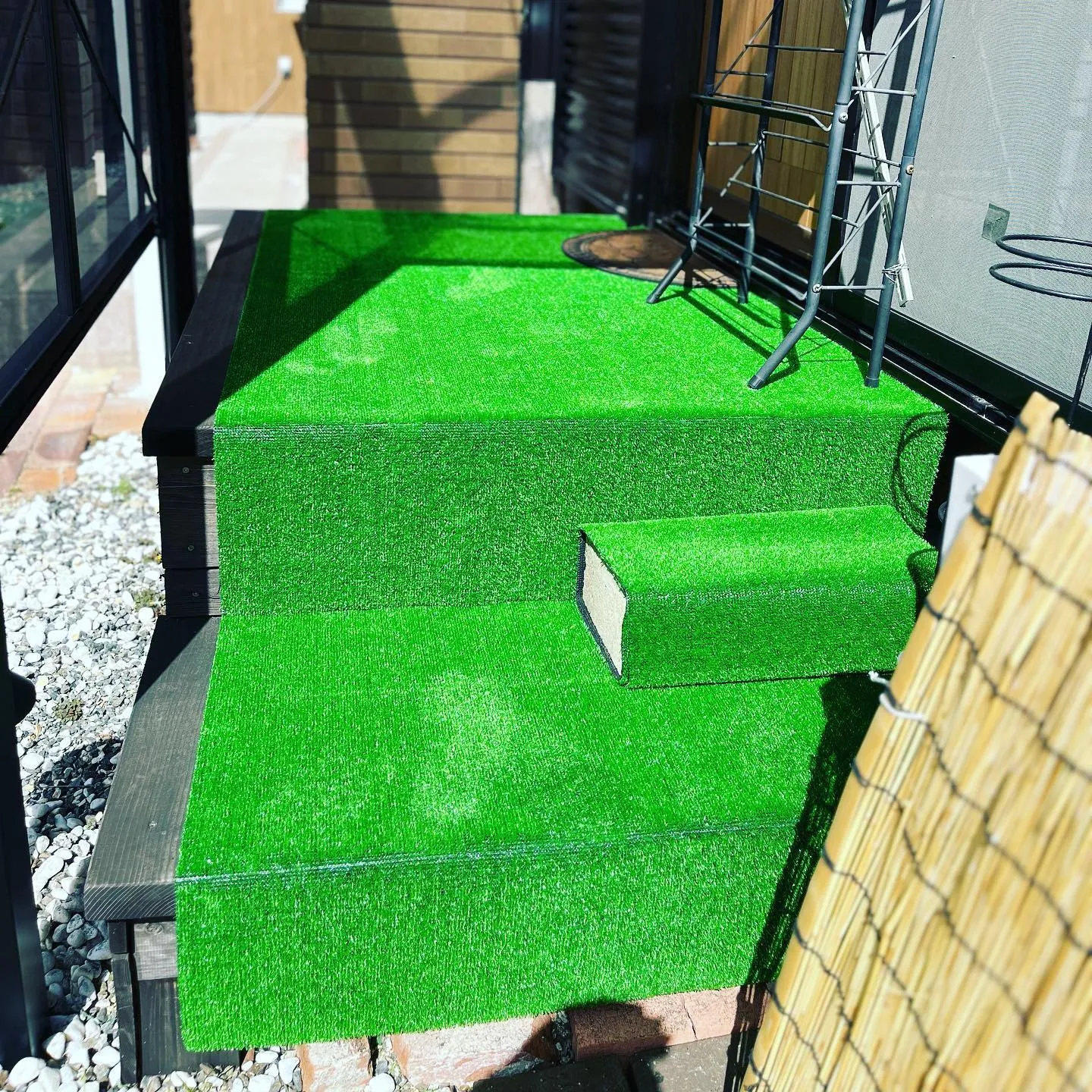 整体玄関口の緑シート🟢を新調しましたあ✨